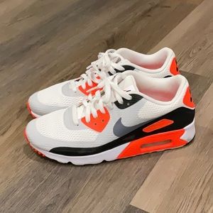 Nike Air Max price is firm